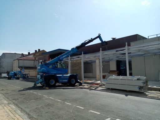 montage d'une charpente métallique a Tonneins